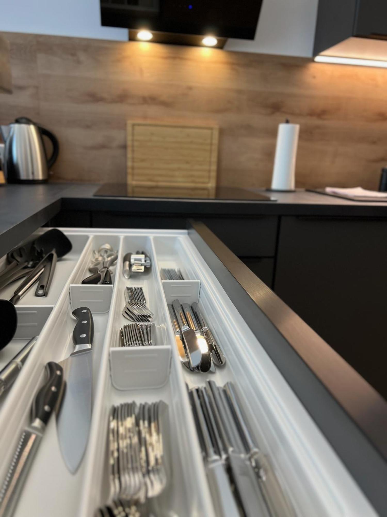 Neu! City-Loft-Apartment Im Goethe Palais I 5P I Lift I Parkplatz I Zentrum I Helios Aue  Eksteriør billede